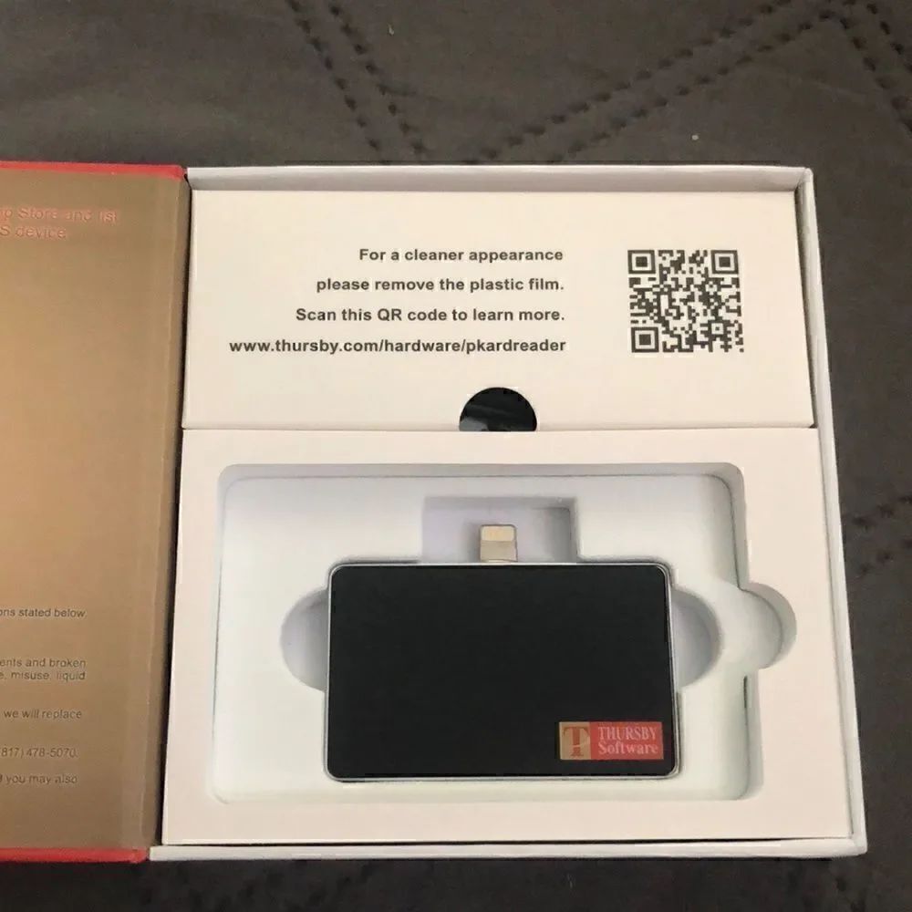 Thursby Apple Plug-in Smart Card Reader with Lightning Connector (TSS-PK7) - Picture 2 of 5